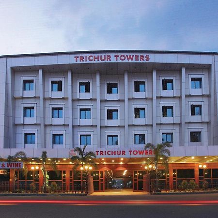 ホテル トリチュール タワーズ Thrissur エクステリア 写真